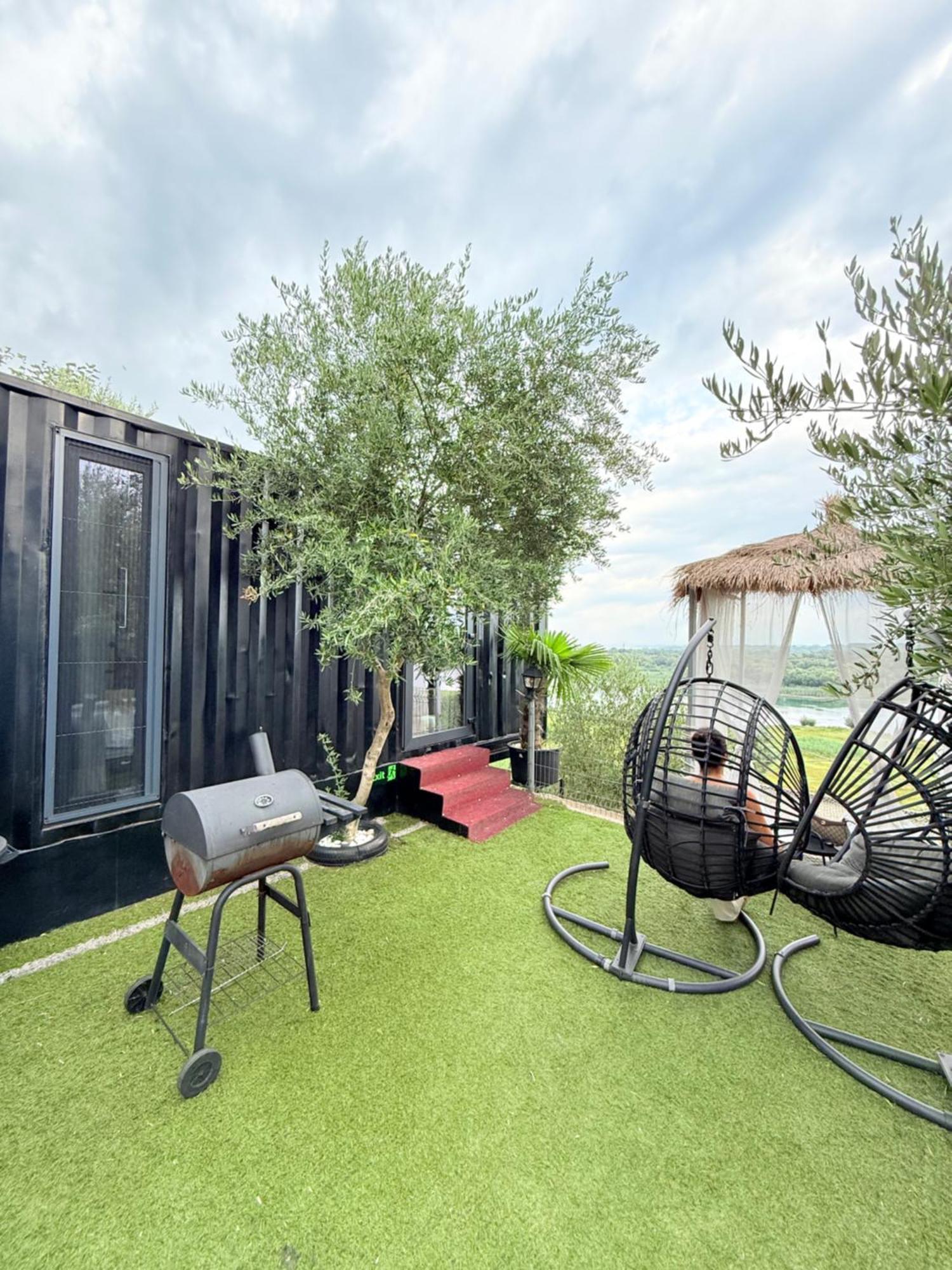 446 Tiny House *
